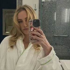 Maika Monroe OnlyFans Leaked Free Thumbnail Picture - #azHYmtsQ9V