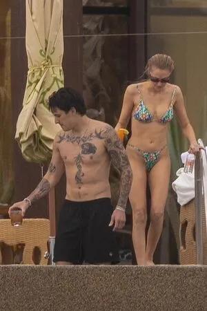 Maika Monroe OnlyFans Leaked Free Thumbnail Picture - #gLoDLYWv7z