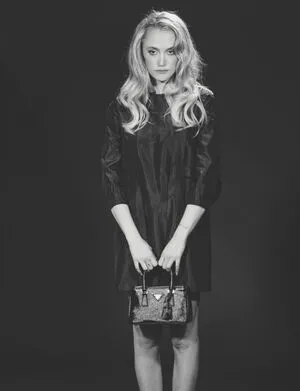 Maika Monroe OnlyFans Leaked Free Thumbnail Picture - #jn5famyvpd