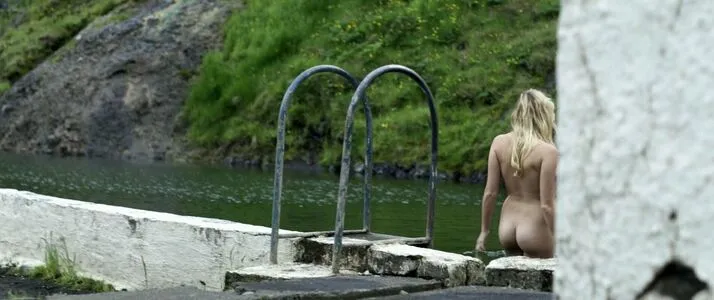 Maika Monroe OnlyFans Leaked Free Thumbnail Picture - #nI5cF7Ocdf