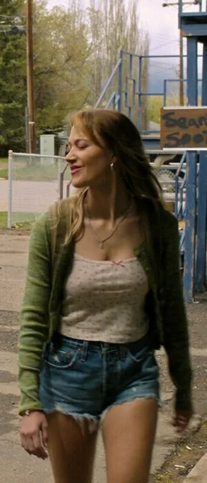 Maika Monroe OnlyFans Leaked Free Thumbnail Picture - #uFHPDizqqc