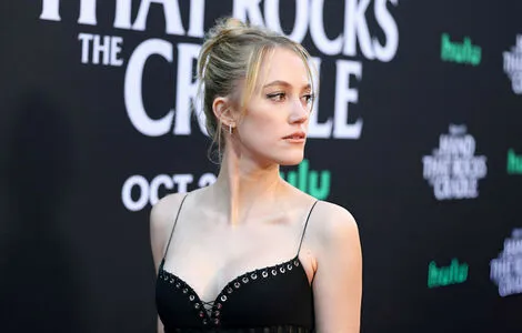 Maika Monroe OnlyFans Leaked Free Thumbnail Picture - #vY4q7Gwrbv