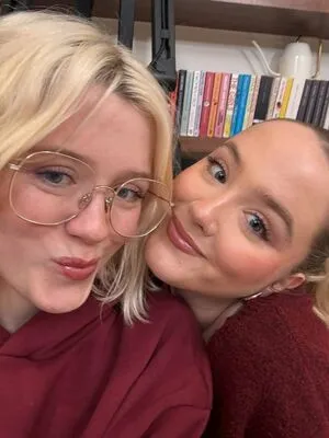 Maisie Peters OnlyFans Leaked Free Thumbnail Picture - #f9rAvSwpee