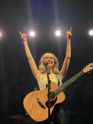 Maisie Peters OnlyFans Leaked Free Thumbnail Picture - #groYQkK8ca