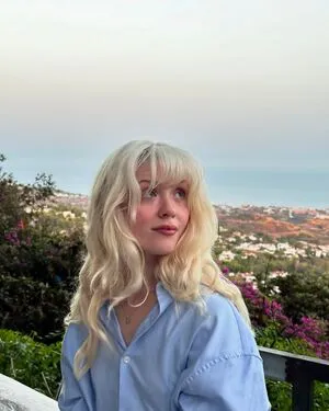 Maisie Peters OnlyFans Leaked Free Thumbnail Picture - #jGVDgsFoji