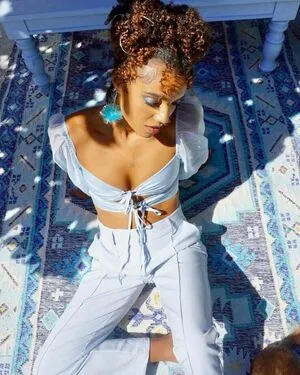 Maisie Richardson Sellers OnlyFans Leaked Free Thumbnail Picture - #Amcbhy0KSW