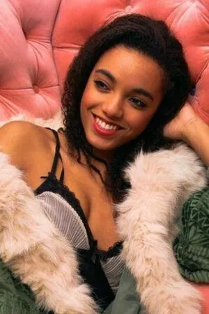 Maisie Richardson Sellers OnlyFans Leaked Free Thumbnail Picture - #Yoa7qPD5dx