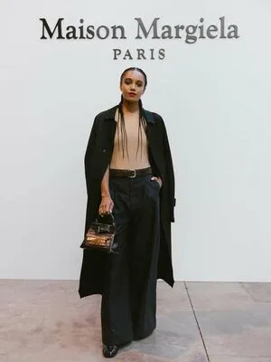 Maisie Richardson Sellers OnlyFans Leaked Free Thumbnail Picture - #y8Hi9Y5Rqb