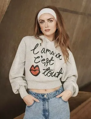 Maisie Smith Thumbnail Picture