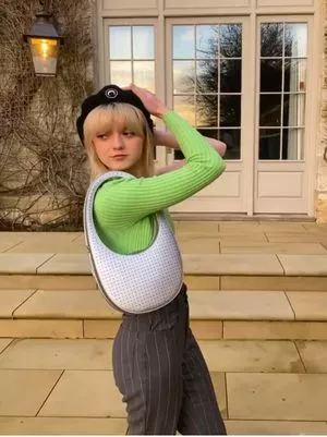 Maisie Williams OnlyFans Leaked Free Thumbnail Picture - #1rYk7sR6Qj