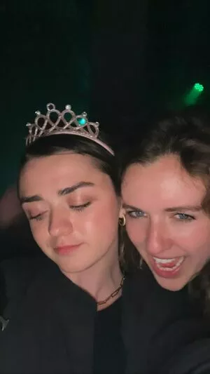 Maisie Williams OnlyFans Leaked Free Thumbnail Picture - #47VaJRU7l0