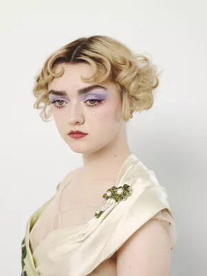 Maisie Williams OnlyFans Leaked Free Thumbnail Picture - #5g9DdieeDw