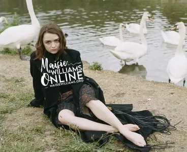 Maisie Williams OnlyFans Leaked Free Thumbnail Picture - #5nLIujJ0nh
