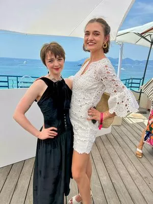 Maisie Williams OnlyFans Leaked Free Thumbnail Picture - #5yDN8Jmv9V