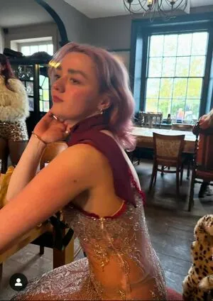 Maisie Williams OnlyFans Leaked Free Thumbnail Picture - #AMluYc8A6E