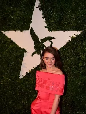Maisie Williams OnlyFans Leaked Free Thumbnail Picture - #CJTWW3kOoL