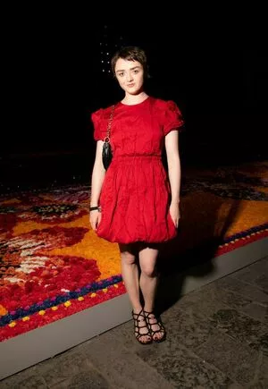 Maisie Williams OnlyFans Leaked Free Thumbnail Picture - #Ckm3ztgHxi