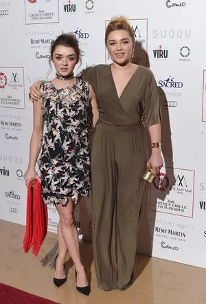 Maisie Williams OnlyFans Leaked Free Thumbnail Picture - #D3A4NQ83ab