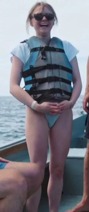 Maisie Williams OnlyFans Leaked Free Thumbnail Picture - #DFLFfNIjSv