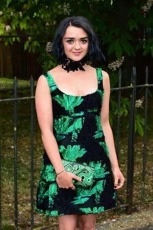 Maisie Williams OnlyFans Leaked Free Thumbnail Picture - #Eg2y4e9YI2