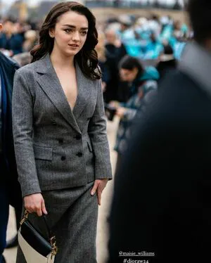 Maisie Williams OnlyFans Leaked Free Thumbnail Picture - #GXmPUFpehI