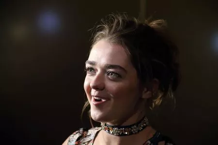 Maisie Williams OnlyFans Leaked Free Thumbnail Picture - #HZCNizs3wU