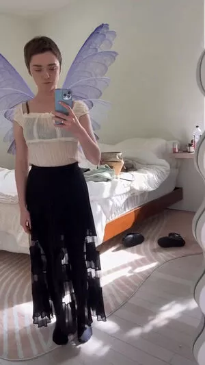 Maisie Williams OnlyFans Leaked Free Thumbnail Picture - #IWDixzXys7