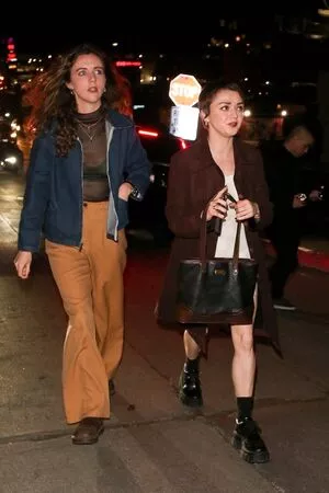Maisie Williams OnlyFans Leaked Free Thumbnail Picture - #IjNY56iBgG