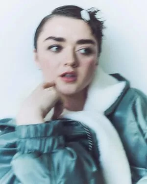 Maisie Williams OnlyFans Leaked Free Thumbnail Picture - #L9EWhhCr05
