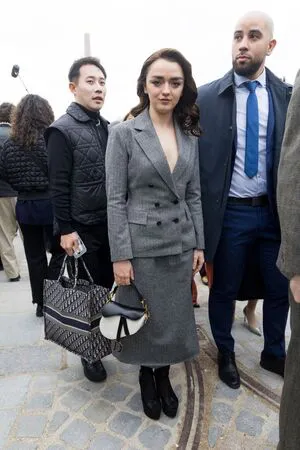 Maisie Williams OnlyFans Leaked Free Thumbnail Picture - #L9gaSqH2G1