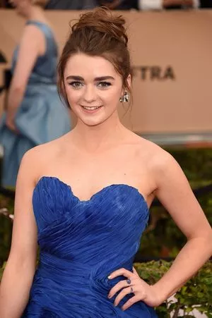 Maisie Williams OnlyFans Leaked Free Thumbnail Picture - #PMq6Wsq4yj