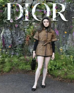 Maisie Williams OnlyFans Leaked Free Thumbnail Picture - #PxT8RP2sjv