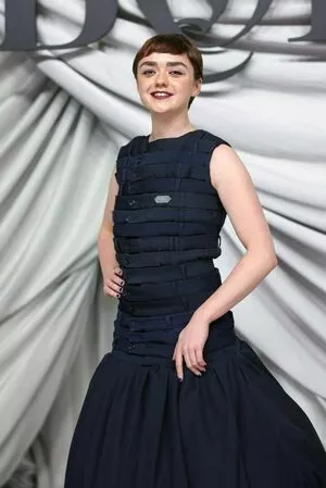 Maisie Williams OnlyFans Leaked Free Thumbnail Picture - #RYZ9JVSANL