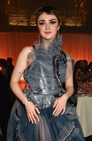 Maisie Williams OnlyFans Leaked Free Thumbnail Picture - #Rd6yJ0a9Hg