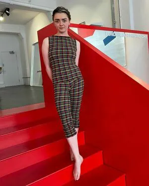 Maisie Williams OnlyFans Leaked Free Thumbnail Picture - #TpvtRMctiU