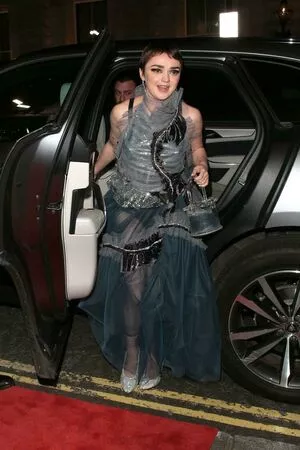 Maisie Williams OnlyFans Leaked Free Thumbnail Picture - #UAySBQ9fcx