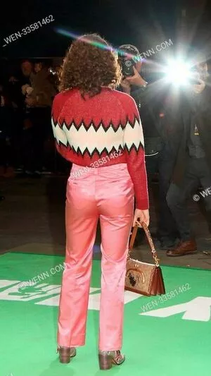 Maisie Williams OnlyFans Leaked Free Thumbnail Picture - #Vc3lA5Iy0x