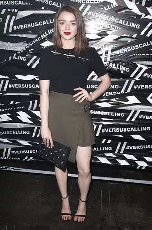 Maisie Williams OnlyFans Leaked Free Thumbnail Picture - #WVT3Q6IqAe