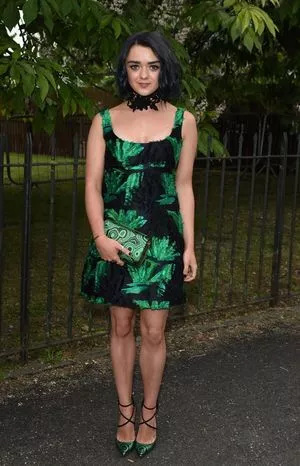 Maisie Williams OnlyFans Leaked Free Thumbnail Picture - #Zagi7EwKbj