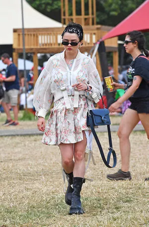 Maisie Williams OnlyFans Leaked Free Thumbnail Picture - #Zm6Ownx6XX