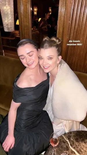 Maisie Williams OnlyFans Leaked Free Thumbnail Picture - #adMImXrdvx