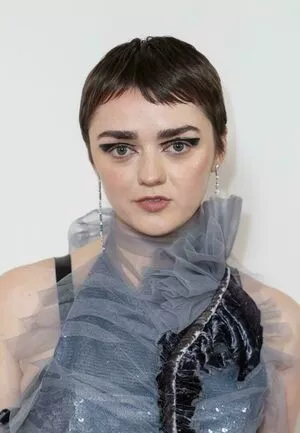 Maisie Williams OnlyFans Leaked Free Thumbnail Picture - #d8W5VtojjM