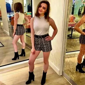 Maisie Williams OnlyFans Leaked Free Thumbnail Picture - #dIhtfeiksv