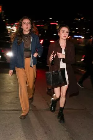 Maisie Williams OnlyFans Leaked Free Thumbnail Picture - #dsI06zKpuq