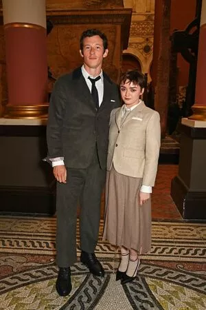 Maisie Williams OnlyFans Leaked Free Thumbnail Picture - #fp2SEXRok3