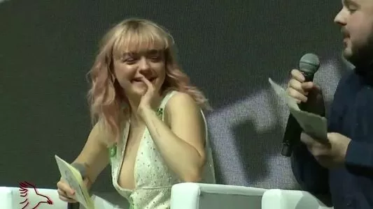 Maisie Williams OnlyFans Leaked Free Thumbnail Picture - #hrbpIwnnRm