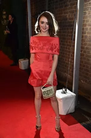 Maisie Williams OnlyFans Leaked Free Thumbnail Picture - #hsSCr6WsYl