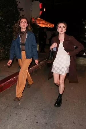 Maisie Williams OnlyFans Leaked Free Thumbnail Picture - #i0IHQdkV21