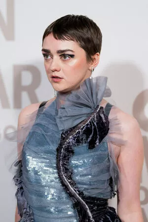 Maisie Williams OnlyFans Leaked Free Thumbnail Picture - #j5m6mHfjAL