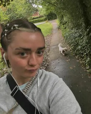 Maisie Williams OnlyFans Leaked Free Thumbnail Picture - #jm62Wa1doW